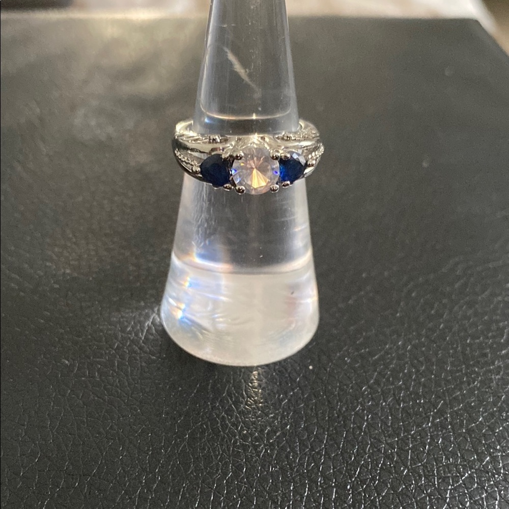 Elegant Silver and Blue Gemstone Ring (costume jewelry)